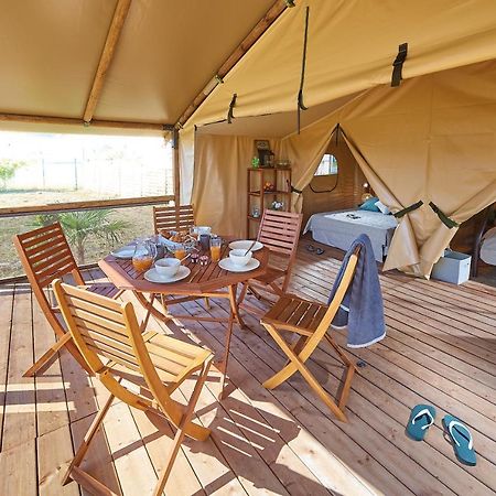 Camping Des Papillons Lalizolle Exterior photo